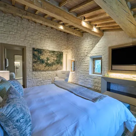 Apartment Charming In And Deluxe