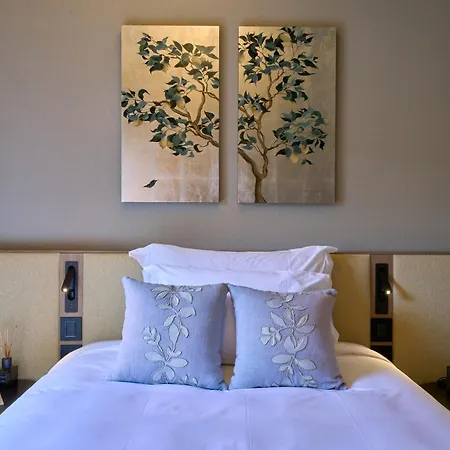 Charming In And Deluxe * Antognola