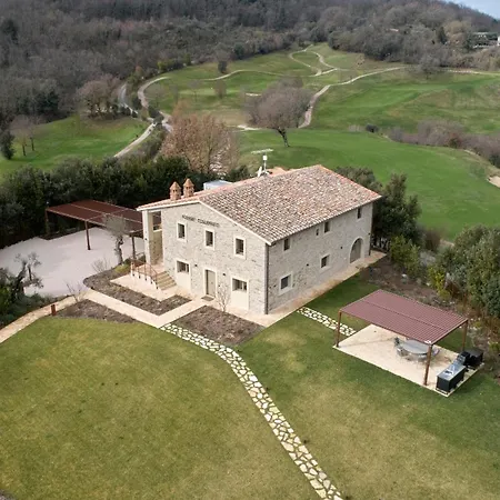 Charming In And Deluxe *