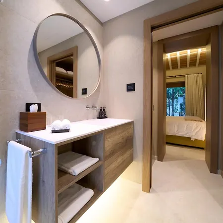 Charming In And Deluxe Daire