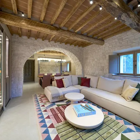 Umbria Antognolla Golf Luxury Estate アパート Antognola