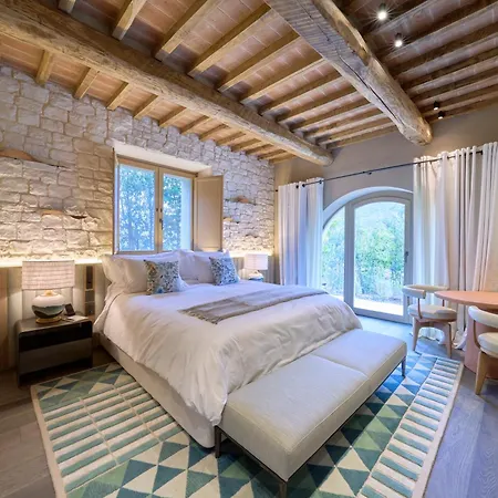 Umbria Antognolla Golf Luxury Estate アパート