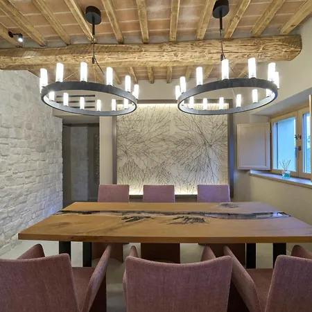 Charming In And Deluxe * Antognola