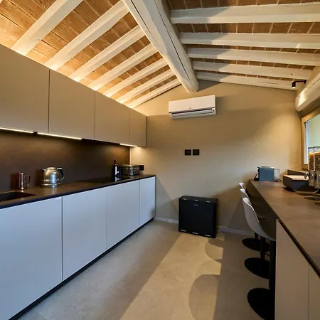 Charming In And Deluxe Apartment Antognola